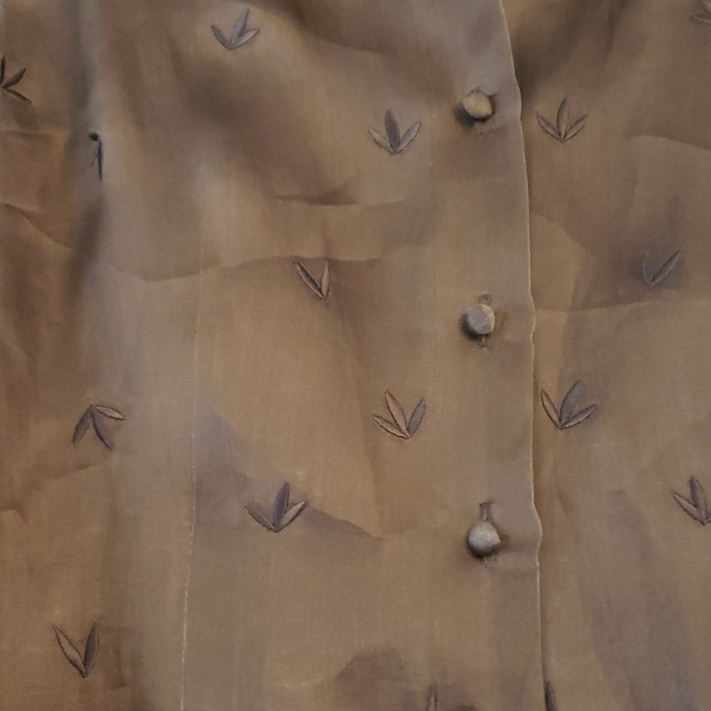 Blouse - Picture 2 of 3